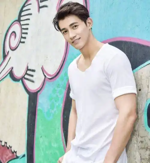 一塌再塌!老婆怀孕,与张天爱同居6年,渣男李子峰还是藏不住了