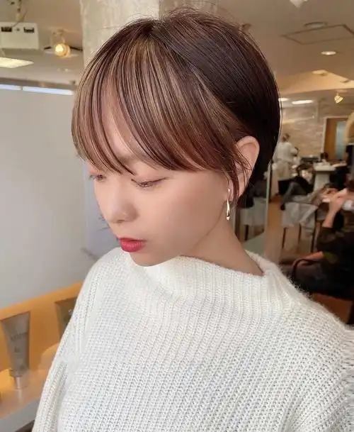 中性日系短发乖巧也帅气