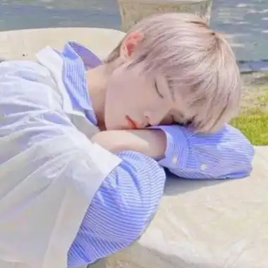 撩妹男生头像高清帅气