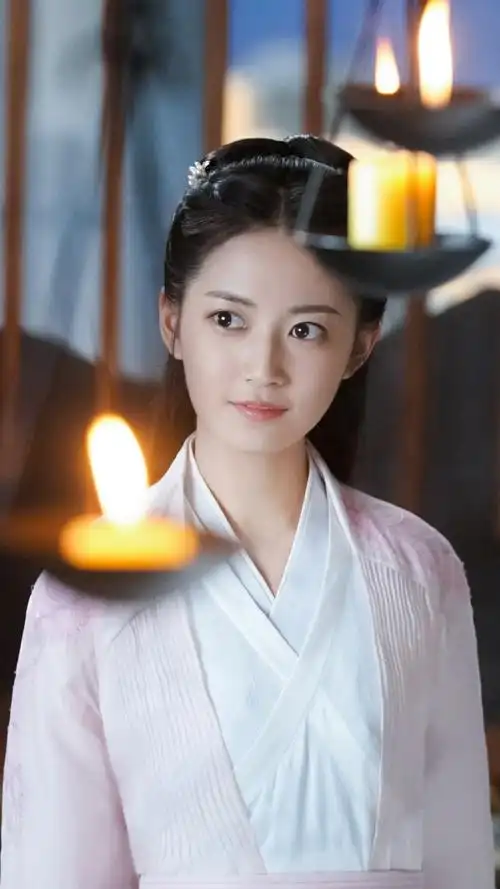 月上重火 重雪芝 陈钰琪