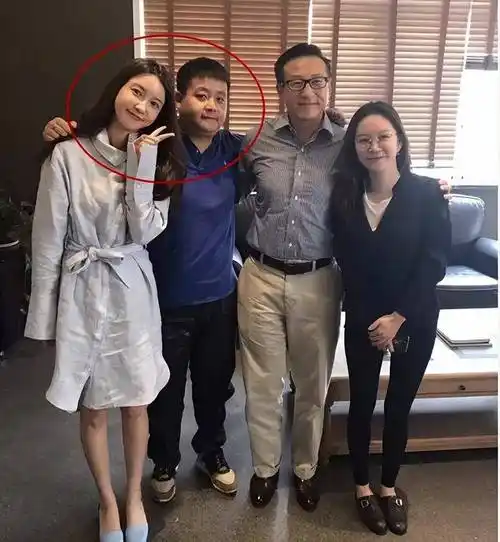 张大奕与董花花,"出轨门"两年多后,她跟蒋凡又有了新的故事_直播_实力