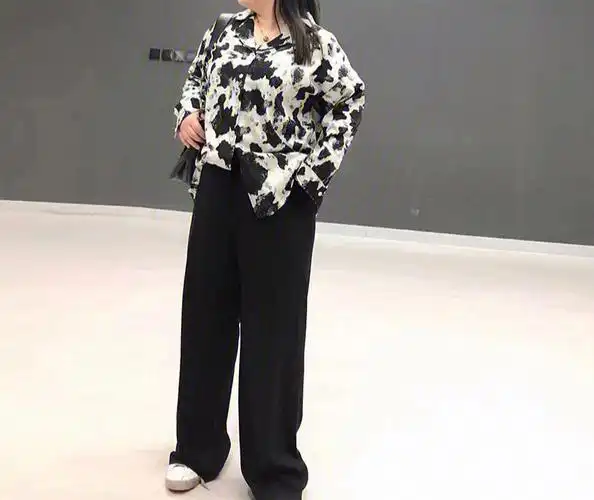 穿还是有点热的,过两天估计几天得天气就可以啦#胖mm穿搭  #200斤穿搭