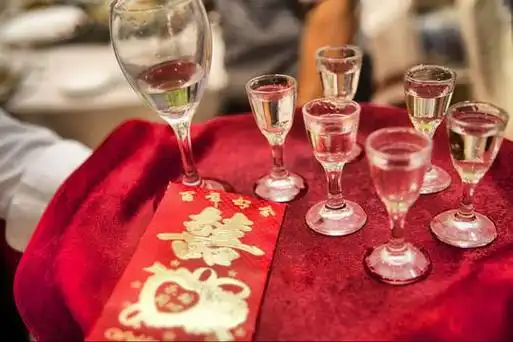 婚礼敬酒需要每个人都敬吗婚礼上敬酒有什么讲究