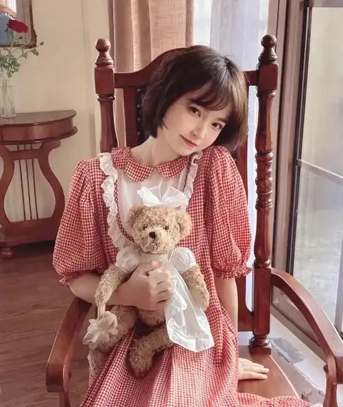 小女孩剪什么发型好看,八岁小女孩剪什么短发好