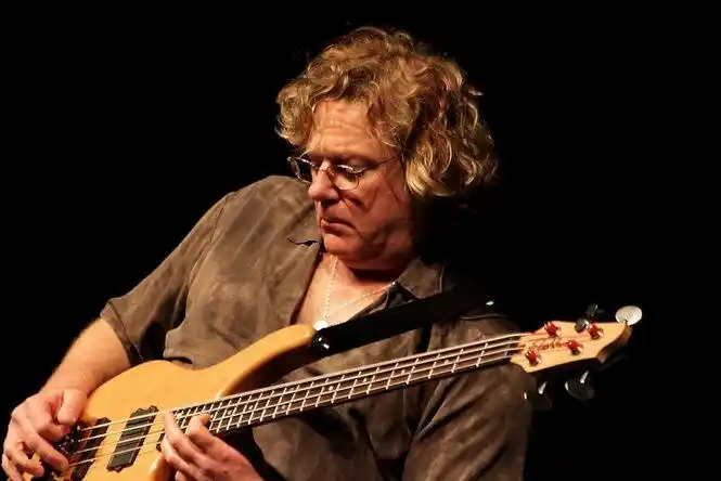 电贝司在线教学(electric bass class online): stu hamm 电贝司教学