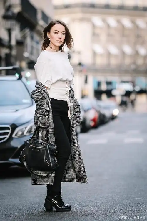 时尚穿搭:如何利用黑白配色搭配出高级感?