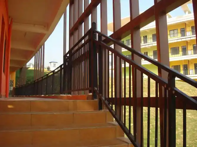 铁艺楼梯扶手价格品源金属在线咨询铁艺楼梯扶手