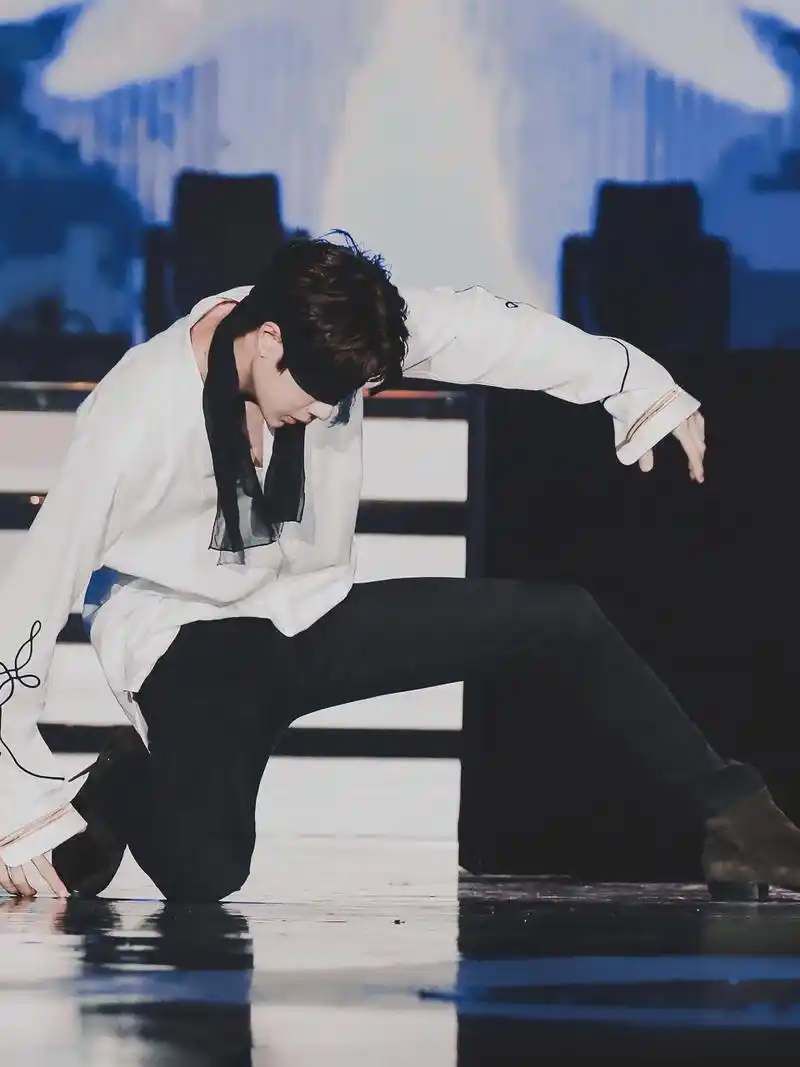 王耶啵 酷盖蒙眼舞#王一博#陈情令