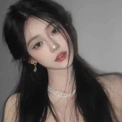 高颜值女生头像真人露脸,让男生一眼就心动的头像