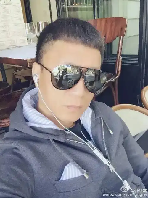 世界顶级奢侈品墨镜,大咖明星手动代言,出街带它酷到尖叫!