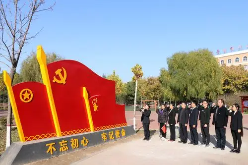 "红色之旅忆经典 团旗飘扬映青春"——逸夫中学理想信念主题教育活动