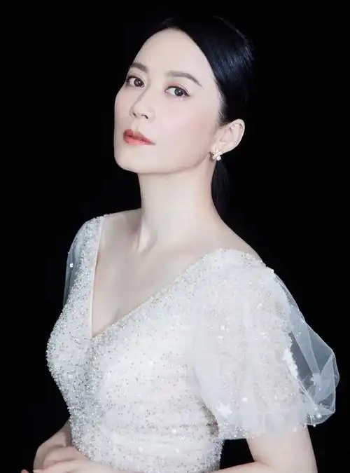 那些年过40还未嫁的女明星,个个貌美如花,网友:娶到就血赚