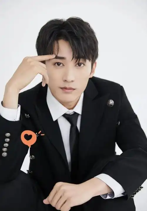 内娱男艺人颜值重新洗牌帅哥美男顶级美男半神神颜来袭