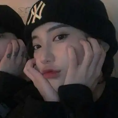 2021配对情侣头像一人一张霸气