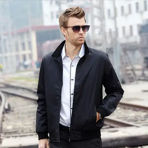 首页 纺织服装 中老年服装  > 男式男士夹克休闲修身薄秋装时尚外套