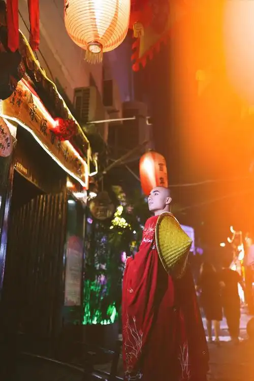 抖音爆火的佛系小哥,迷倒万千少女的"禁欲系"和尚