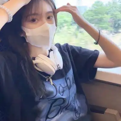 女生头像5张同一个人