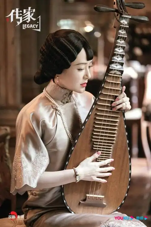 看戏丨传家再塑白月光秦岚新角色延续了富察皇后的温婉