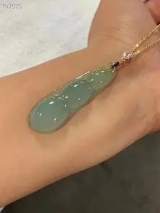 缅甸翡翠冰透福豆吊坠四季豆平安豆玉吊坠豌豆荚玉挂坠玉项链挂件