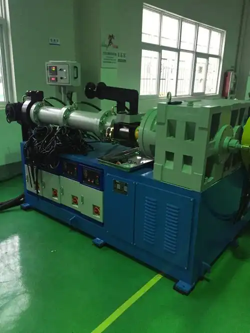 厂家直销普通冷喂料挤出机 橡胶机械 免费安装调试