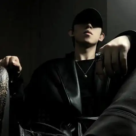 时尚潮流的男生