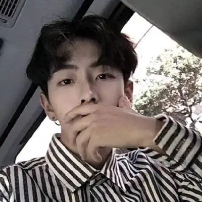 男生头像成熟稳重