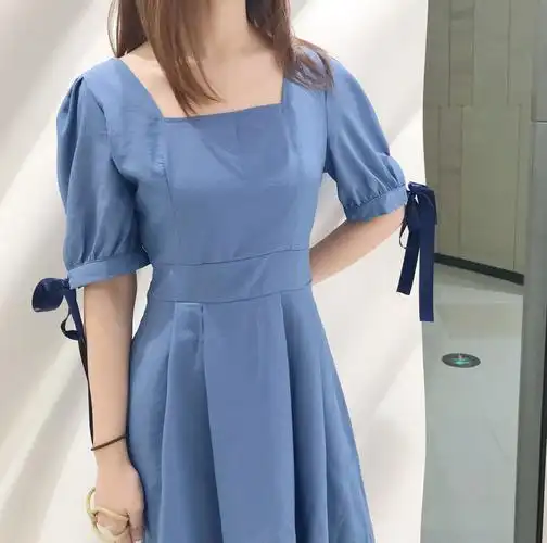 2019年夏季新款韩版chic复古收腰袖口系蝴蝶结a字灯笼袖连衣裙