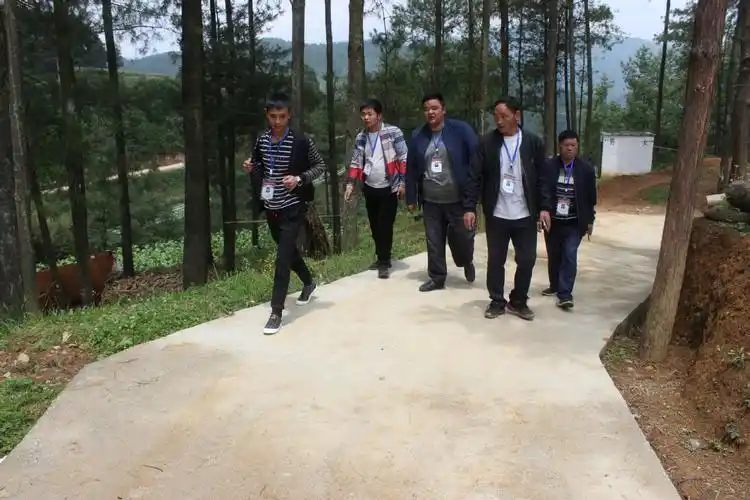 【扶贫故事绘】贵州威宁团结村支部书记王远:脱贫攻坚新时代美丽乡村