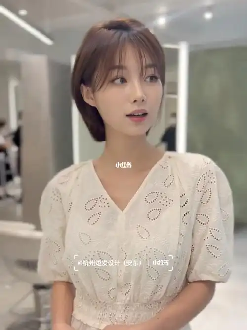 超好看的一刀切短发73 初恋头短发 适合圆脸,小脸发型 91