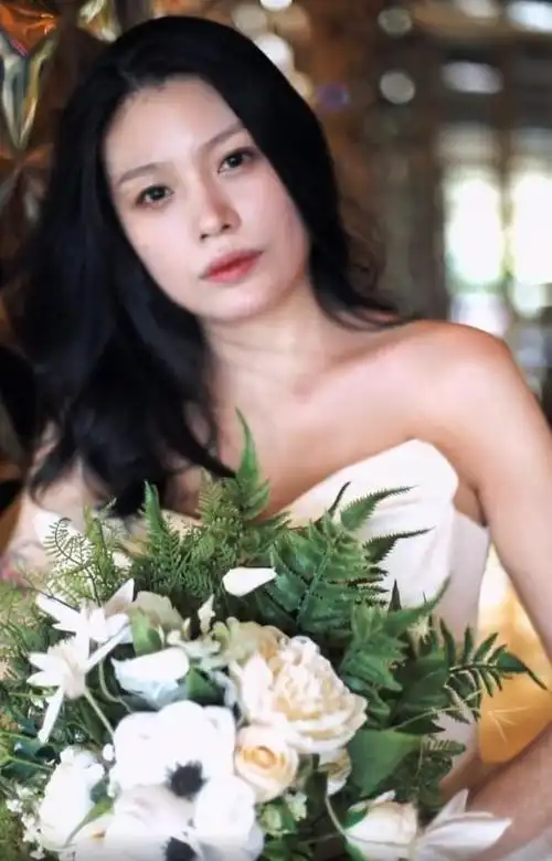 汪峰前任葛荟婕现状努力赚钱欲接回女儿被和章子怡比美无奈回应