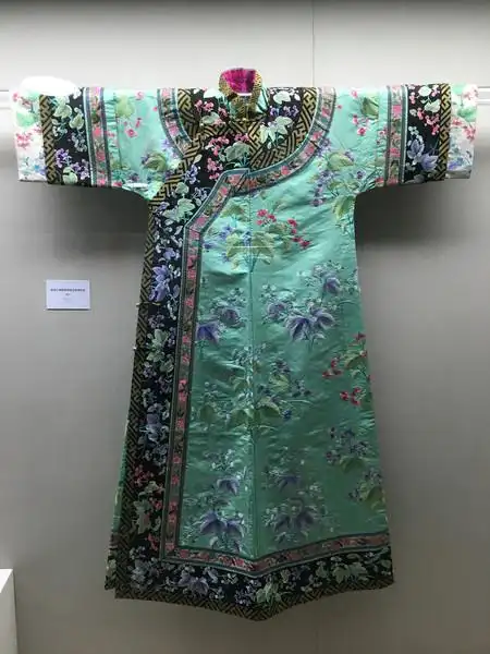 纺织服饰博物馆--清朝闺秀服饰展