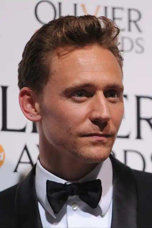 又帅又能打这些英国男明星原来都是牛剑学霸