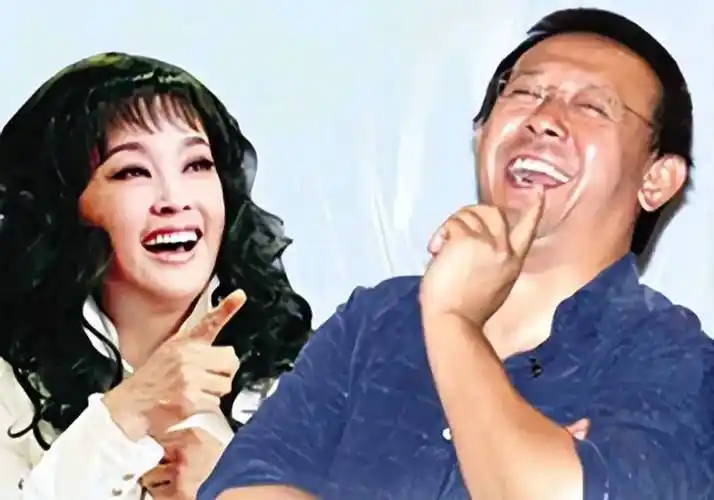 刘晓庆林青霞的巨星男友,磋砣半生,一位婚姻幸福,一位孤独寂寞_姜文