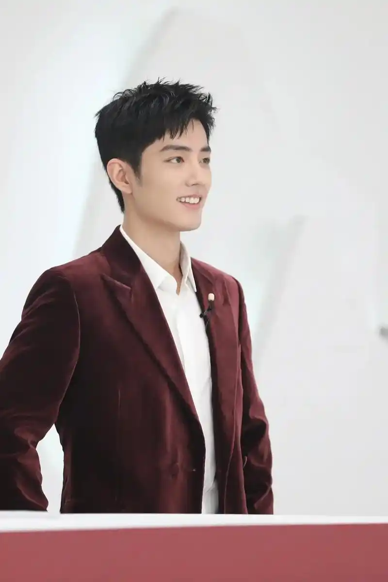 肖战红丝绒西装造型 #王一博 #百香果 #博君一肖szd - 抖音