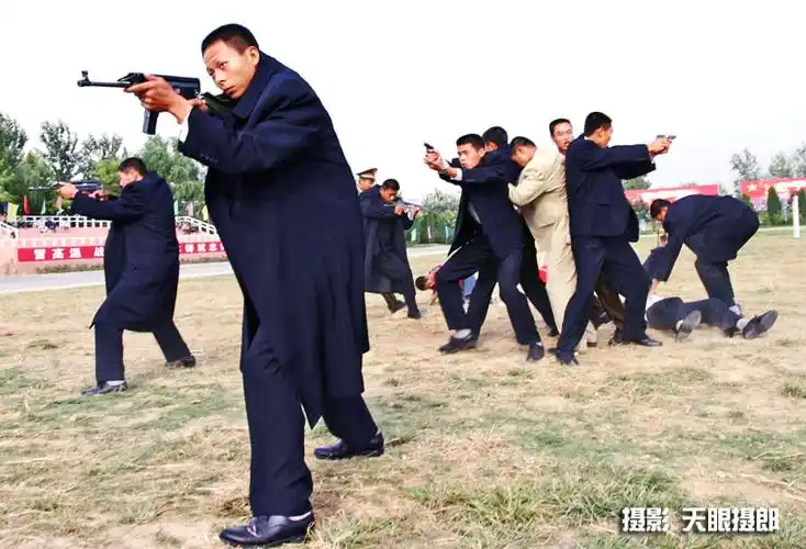 中国滴最强保镖来了