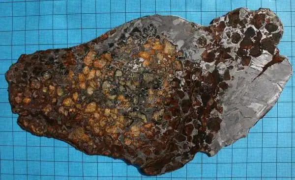 下面说的特征你的陨石都具备吗