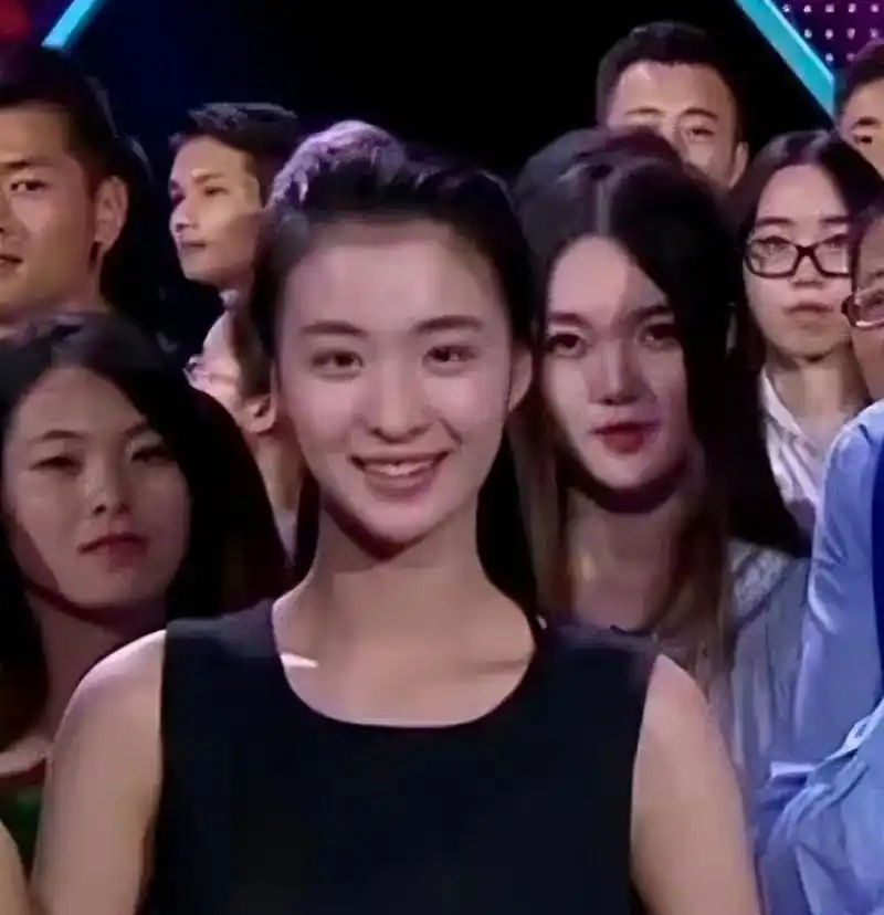 99年小表妹王楚然的早期旧照. #王楚然