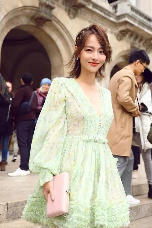 坐杨超越旁被嘲降咖,首次缺席《奔跑吧》录制|郑恺|邓超|李晨