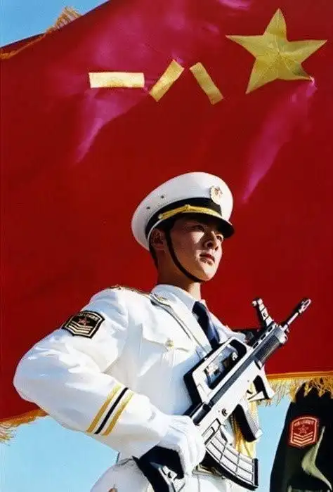 组图中国最帅的80后军人刚毅面孔天使心灵