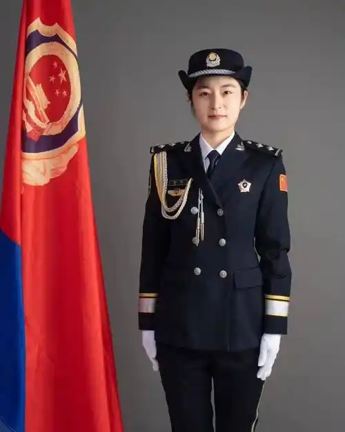 孙姣,女,32岁,中共党员,本科学历,2014年毕业于山东警察学院治安管理