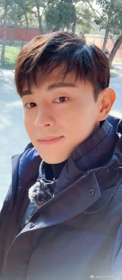 男朋友发来自拍一张📷#邓伦