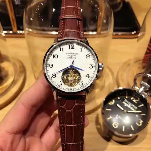 浪琴longines 新款陀飞轮男士腕表 搭配全自动机械机芯