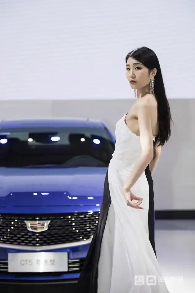 组图齐鲁车展首日豪车车模你认为谁是车展上的颜值担当