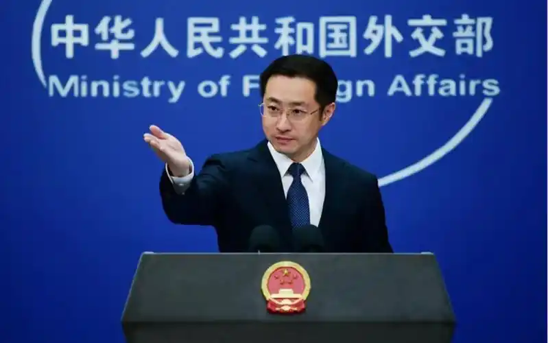 中国外交部新任发言人林剑亮相