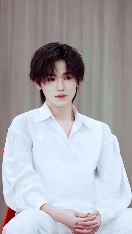 海胆头永远的神!#宋亚轩萌探探探案#@时代少年团-宋亚轩