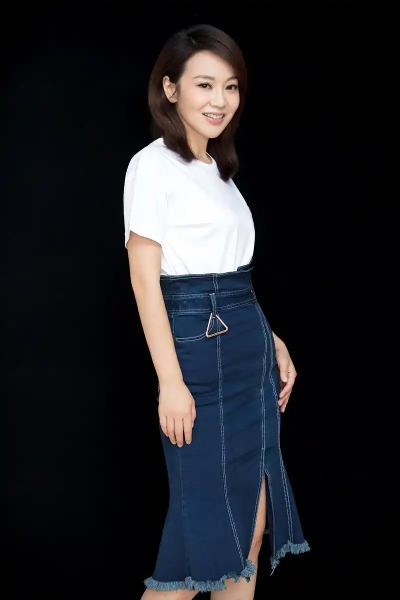 朱媛媛个人资料前夫(离婚后至今单身) - 散下步