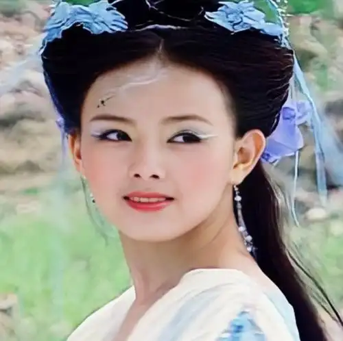 《七仙女》17年后再同台,蓝儿青儿还是老样子,她却早已不敢认