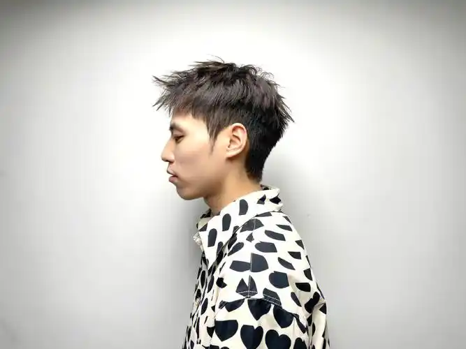 2021男士短发造型烫自然吹干好打理北京欧