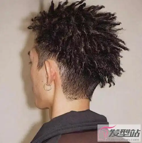 嘻哈风男生发型 这四款发型够潮够酷