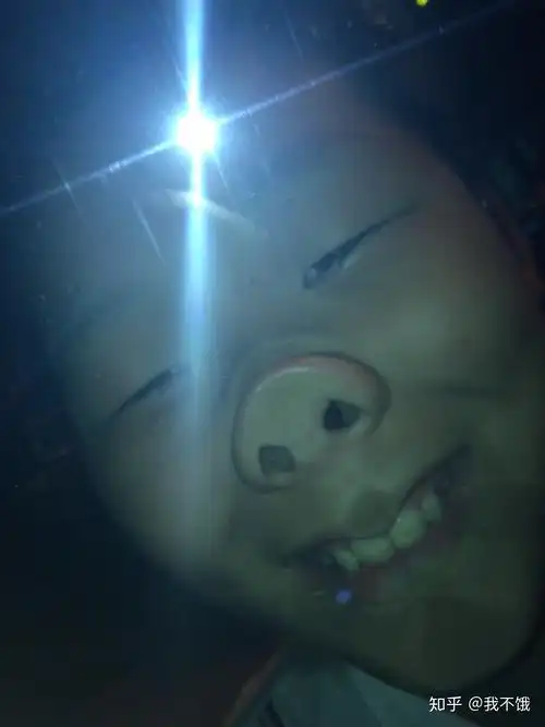 你拍过或见过最丑最难看的照片是哪张? - 知乎